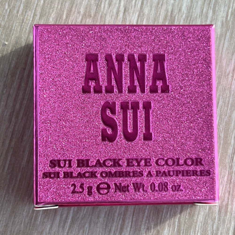 Anna Sui Black Eye Color